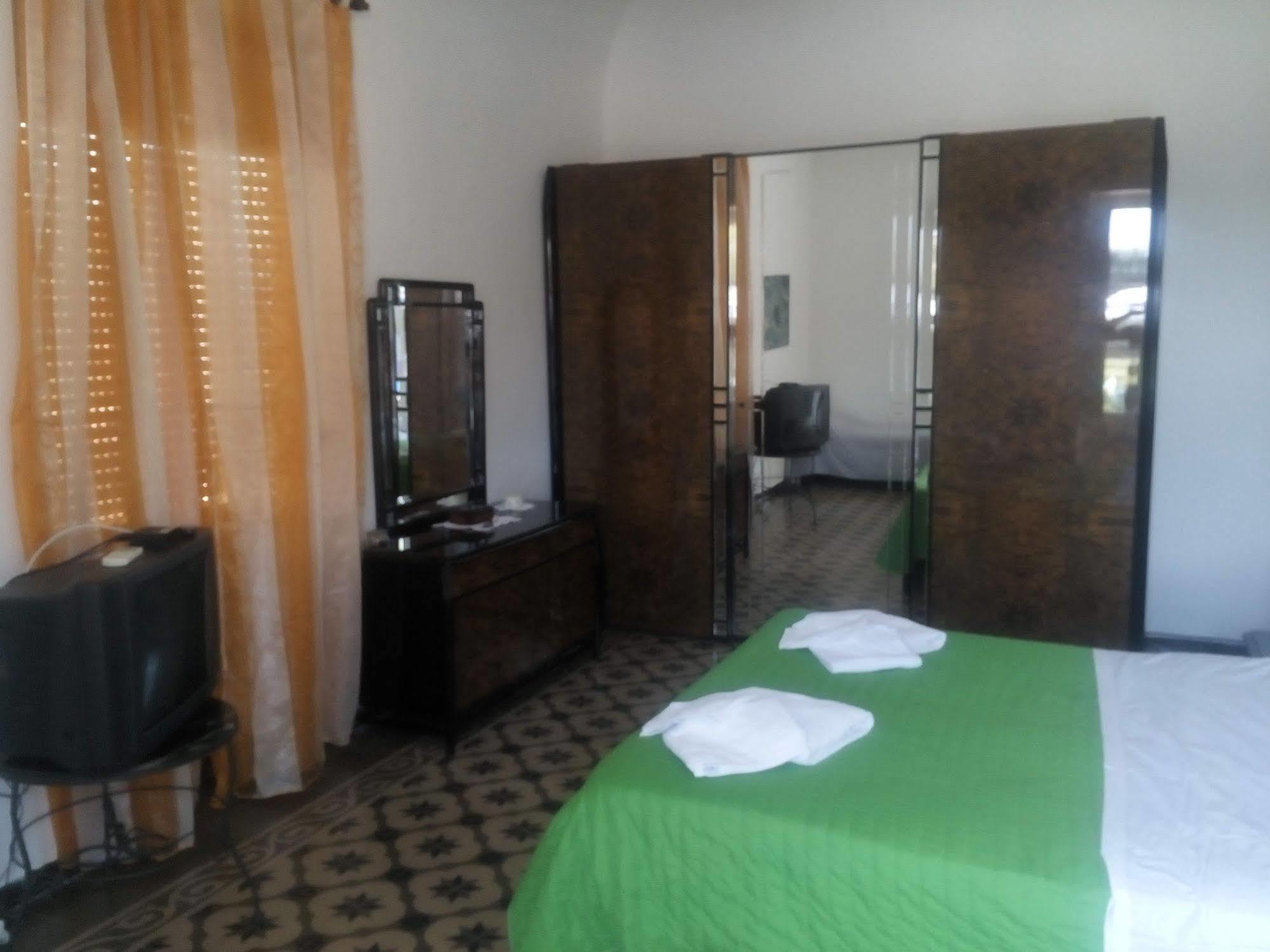 Il Casale Hotel Milazzo Exterior photo